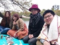 お花見意外と寒い