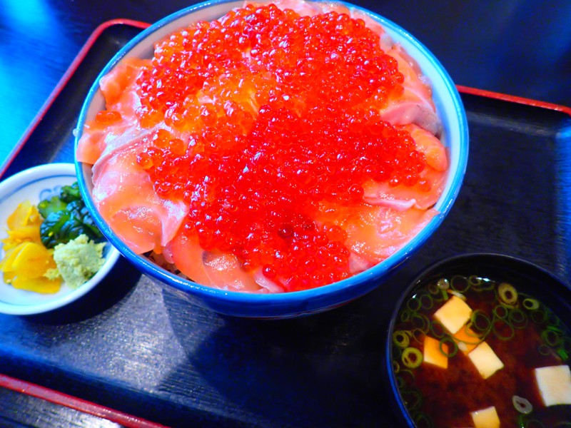 第93弾はサーモンいくら丼!